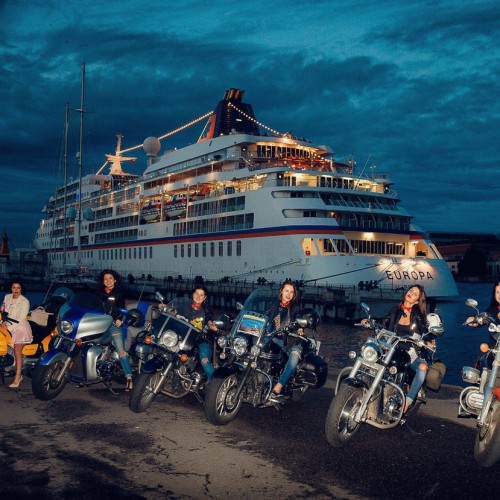 Ночная мотопрогулка «Ленинградское время — 0 часов, 0 минут»