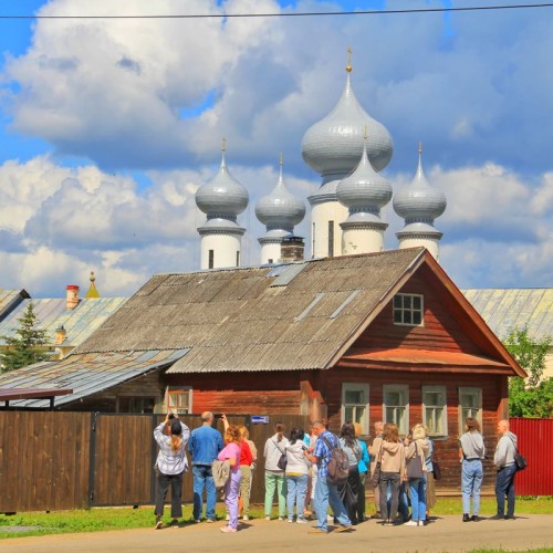 Тихвинские тропы и парк «Вепсский лес» — из Петербурга