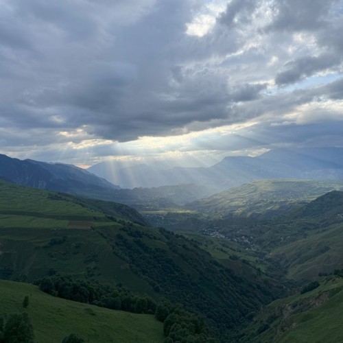 Виды и вкусы Дагестана с аэросъёмкой: топовые локации и национальная кухня