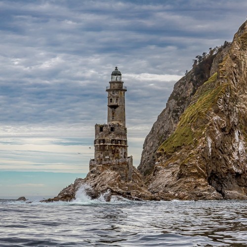 Джип-тур на Итуруп и Шикотан в мини-группе: неизведанные места, релакс в термах и гастрономия