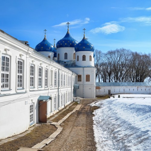 Окрестности Великого Новгорода: Юрьев монастырь и музей «Витославлицы»