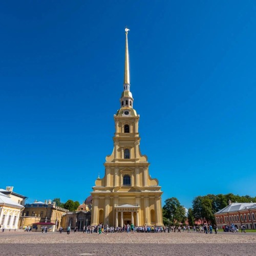 Обзорная автобусная экскурсия и прогулка по Петропавловской крепости