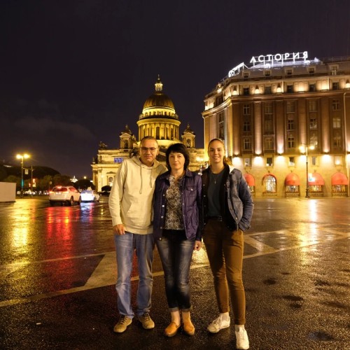 Атмосферная прогулка по ночному Петербургу