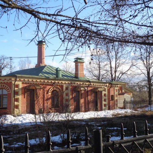 Уютный город Петергоф