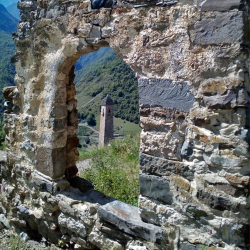 Треккинг налегке по Ингушетии: святилища, башенные комплексы и гора с герба Владикавказа