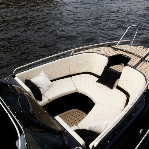 Петербург твоими глазами: прогулка на катере по рекам и каналам