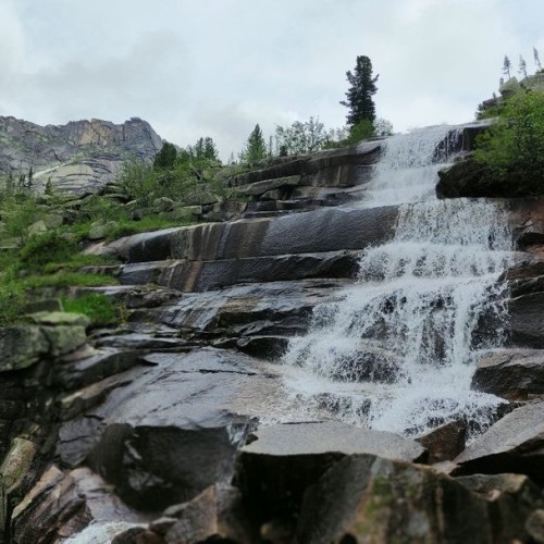 Сокровища природного парка «Ергаки»: треккинг с рюкзаками и ночёвками в палатках