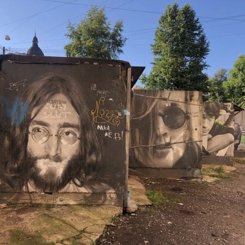 Стрит-арт в Петербурге: от граффити до скульптур