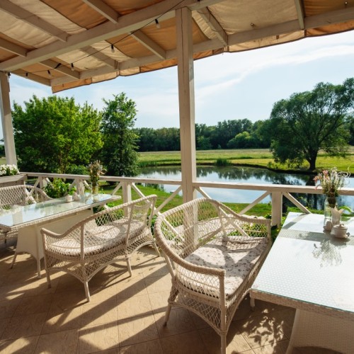 Гастротур с чаем из самовара, домашней выпечкой и дегустацией: из Москвы в провинцию