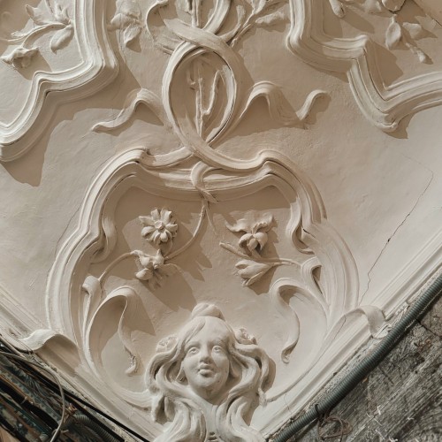 Петербургская история на лестнице дома Бака: от парадной до коммуналки