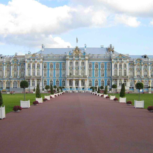 Трансфер из Пулково и экскурсия по must-see-местам Петербурга