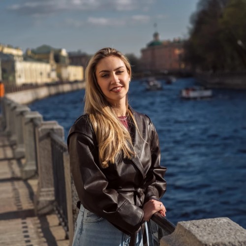 Пешеходная фотоэкскурсия «Многогранный Петербург»