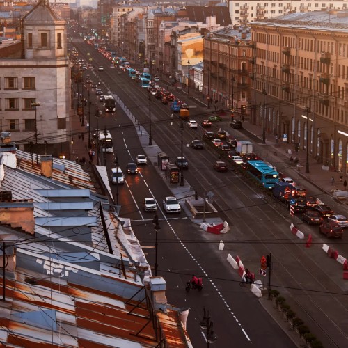 Петербург за закрытыми дверями: парадные лестницы и дворы-колодцы