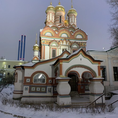 Экскурсия по Дому на набережной с его жителем + выход на панорамную крышу