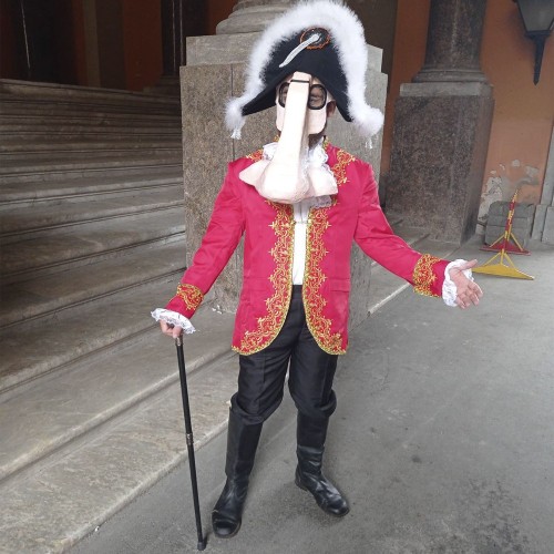 Групповая театрализованная прогулка по Петербургу с гоголевским Носом