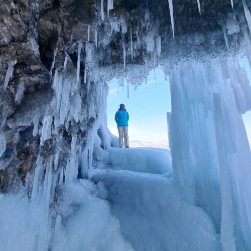 По зимнему Ольхону в мини-группе: все виды льда и главные места
