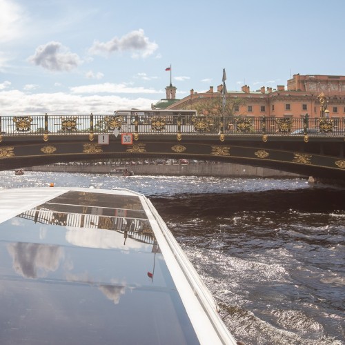 Водная прогулка «Полуденный выстрел пушки в Петропавловской крепости»