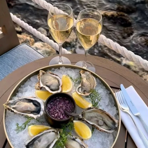 По гастробарам с кухней разных стран в Санкт-Петербурге