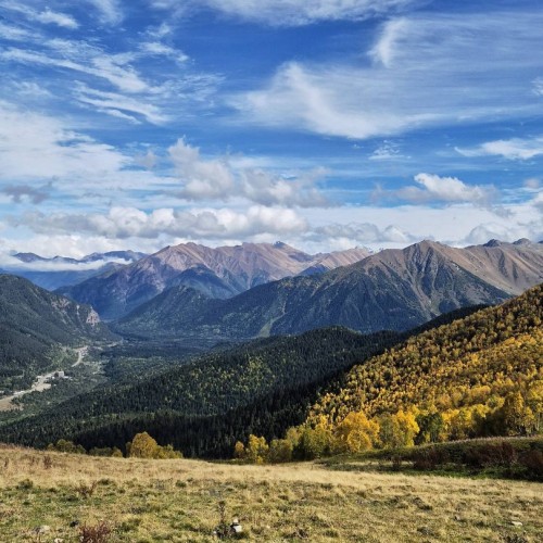 Индивидуальная поездка на Кавказ: экскурсия по городу КМВ на выбор и горы Архыза
