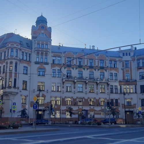 Мобильный квест в Петербурге «Сбежавший зоопарк на Петроградке»