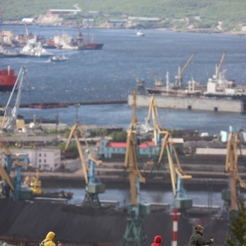 Экспресс-путешествие в Арктику: Мурманск, Териберка и Кировск, северное сияние и милые олени