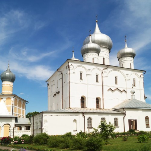 Три монастыря Великого Новгорода (на вашем автомобиле)