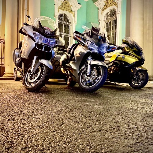 На мотоцикле по сердцу Северной столицы!