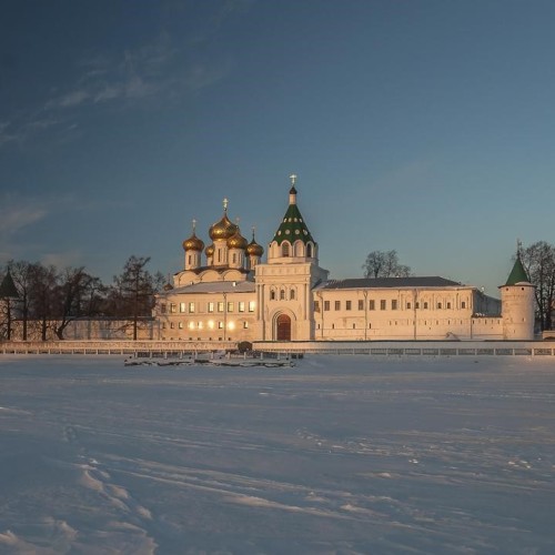 Культурные выходные в Костромской губернии со спектаклем, сырной дегустацией и чаем из самовара