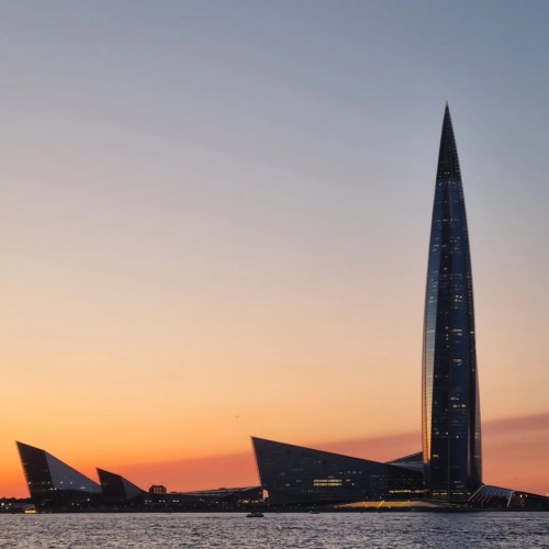 От Дворцовой площади — до Лахты