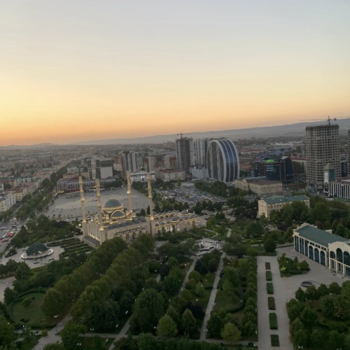 От старинных башен в горах до небоскрёбов: по Чечне с комфортом