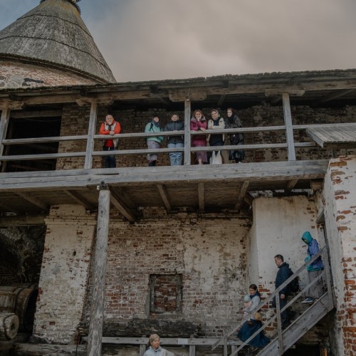 Путешествие на Соловки: погружение в историю, прогулки на катере, лодке и пешком