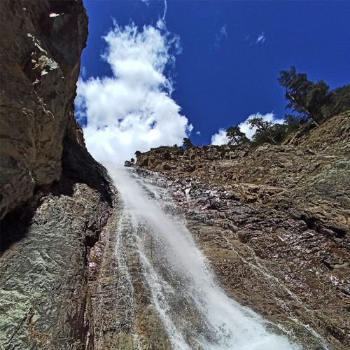 Треккинг в Цейском ущелье налегке с проживанием в гостинице (всё включено)