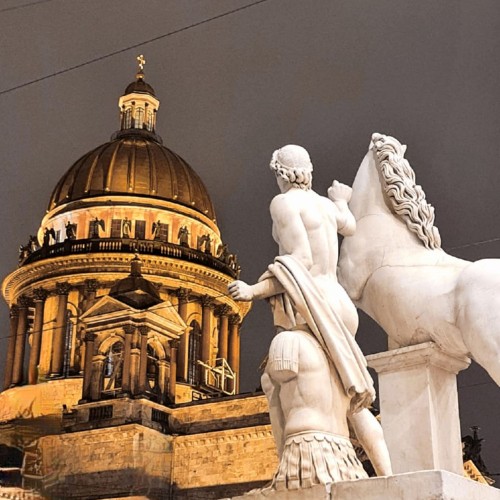 Визитные карточки города на Неве