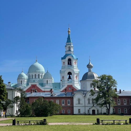 Перезагрузка в Приладожье с йогой, баней, сибирским чаном и сапами (всё включено)