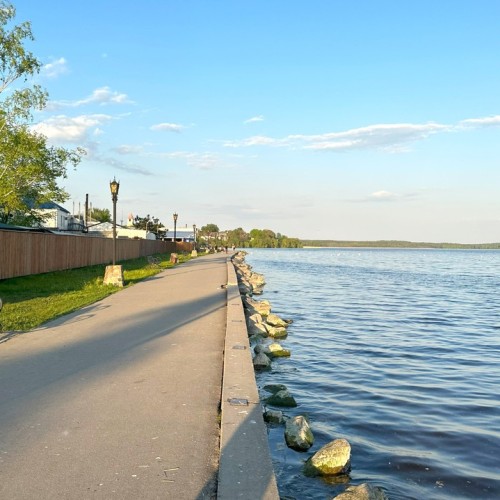 Из Москвы в Великие Луки на выходные с посещением усадеб и мини-концертом