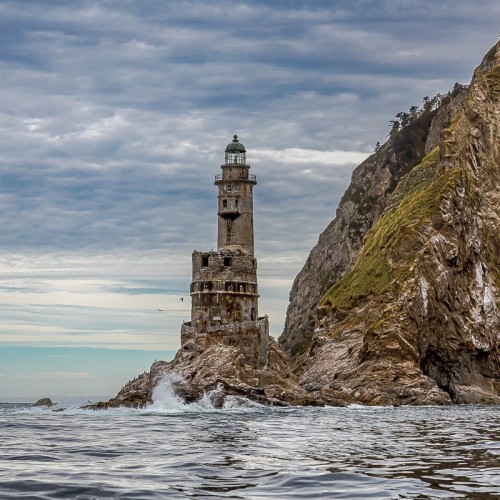 Почувствуй край земли: магия дальних островов Кунашир и Шикотан в мини-группе