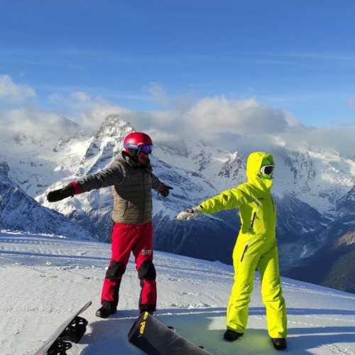 В Архыз и Домбай с комфортом: лыжи, квадроциклы, снегоходы и релакс в бане