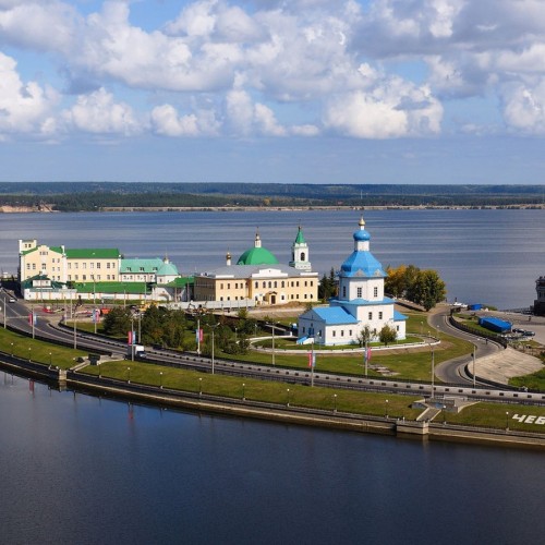 Чебоксары от земли до неба: пешеходная экскурсия + поездка на колесе обозрения
