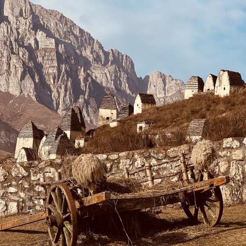 Индивидуальная поездка на внедорожнике по топовым местам Северной Осетии