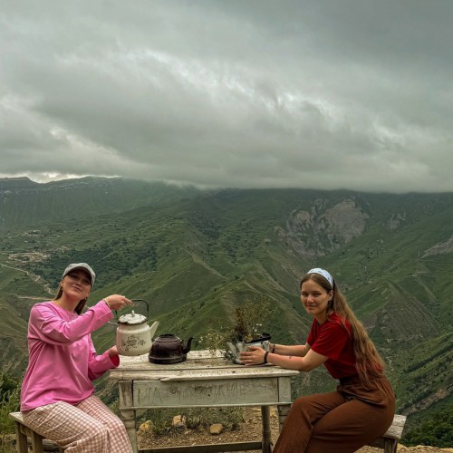 За впечатлениями — в Дагестан: главные локации, гастрономия и фотосессия в костюмах