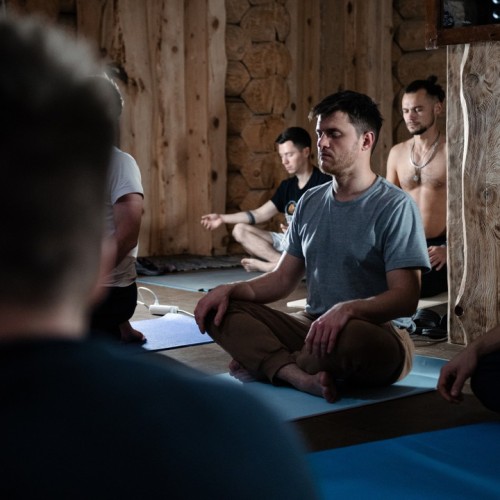 Мужской ретрит: перезагрузка в кругу единомышленников с практиками, тренировками и баней