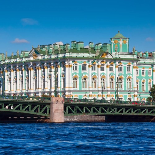 Зимний дворец для детей и их родителей