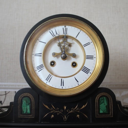 В гости к бабушке: экскурсия в старинную квартиру