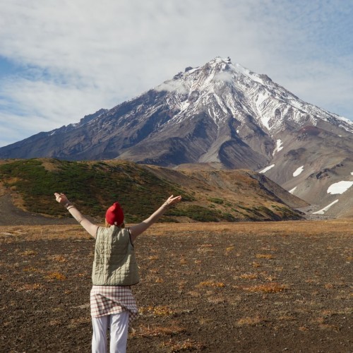Океан впечатлений на Камчатке с фотографом: треккинги, спа, обед с видом на горы и ночь в глэмпинге