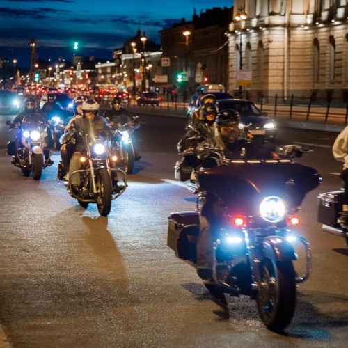 Ленинград — город рока. Экскурсия на мотоциклах