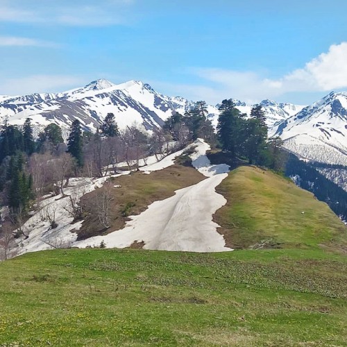 Весенний Архыз: треккинг налегке с проживанием в гостинице
