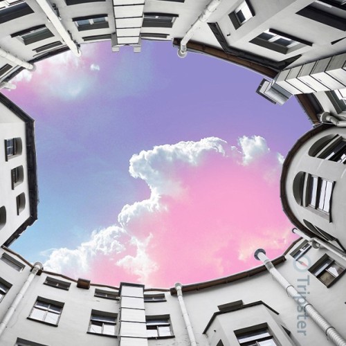 Приватный Петербург за закрытыми дверями: парадные лестницы и дворы-колодцы