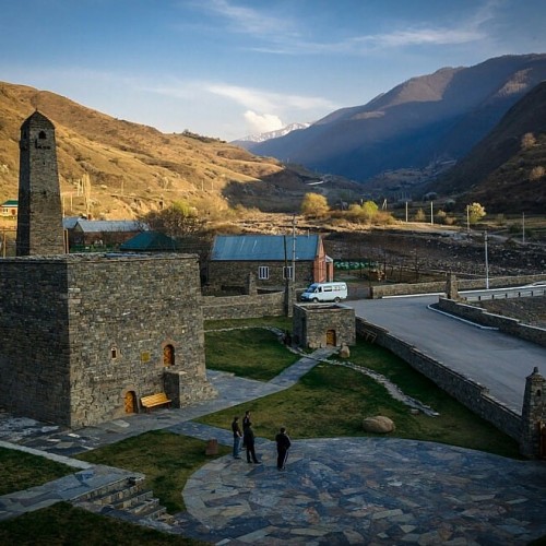 Индивидуальное автопутешествие к сокровищам Чечни: от мечетей до озера, водопадов и башен