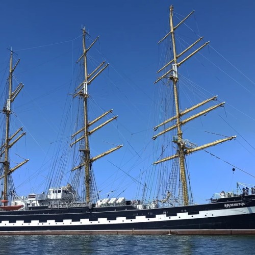 В Балтийск — на катере по Калининградскому морскому каналу