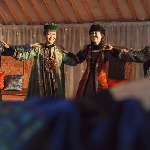 Тажераны, Малое Море и Ольхон: магия зимнего Байкала в индивидуальной поездке